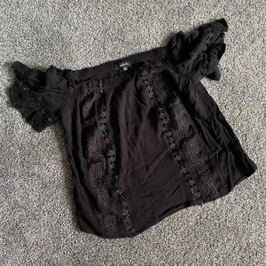 Cute off-schoulder shirt